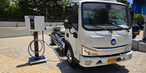 פתרונות טעינה מבית סגל גרופ למשאיות חשמליות