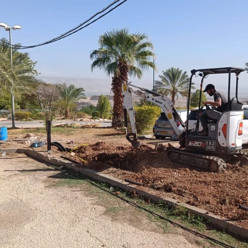 התקנת עמדות טעינה לרכב חשמלי - פרויקט קיבוץ נערן