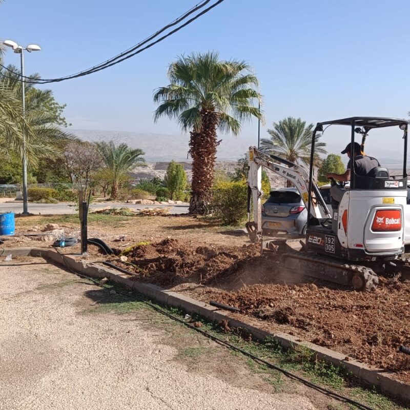 התקנת עמדות טעינה לרכב חשמלי - פרויקט קיבוץ נערן
